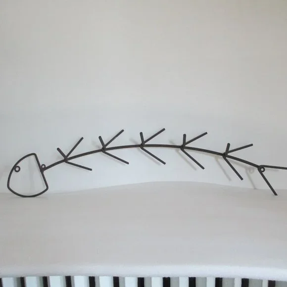 RUSTIC WROUGHT IRON COAT HOOKWALL RACK